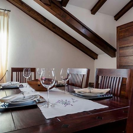 Apartmani Godinić Palit Exterior foto