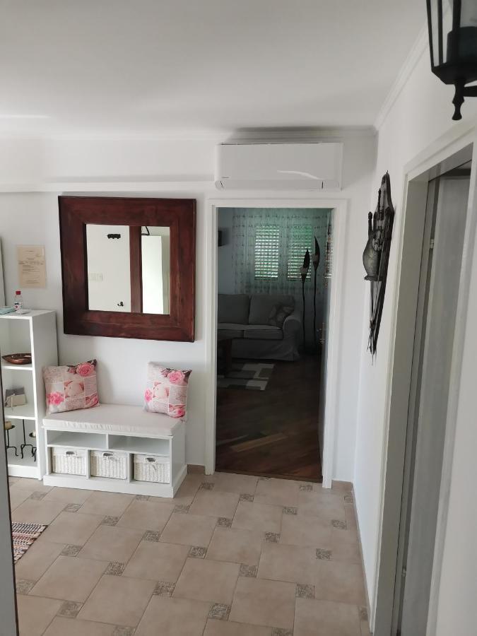 Apartmani Godinić Palit Exterior foto