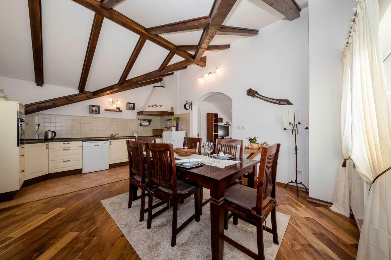 Apartmani Godinić Palit Exterior foto