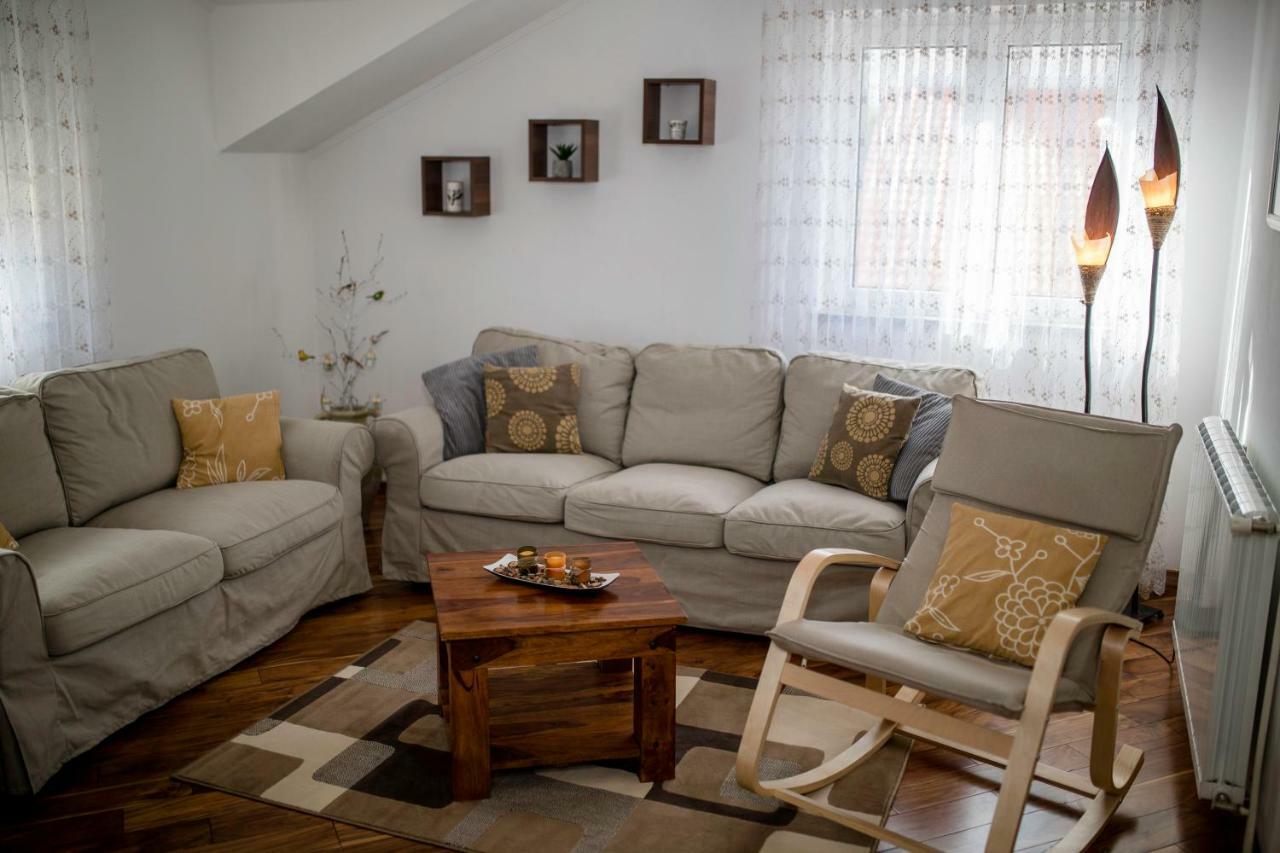 Apartmani Godinić Palit Exterior foto