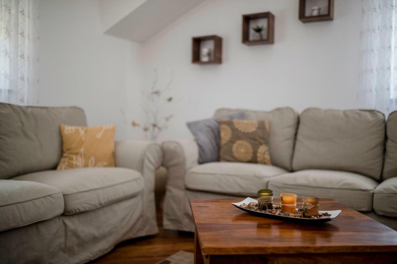 Apartmani Godinić Palit Exterior foto